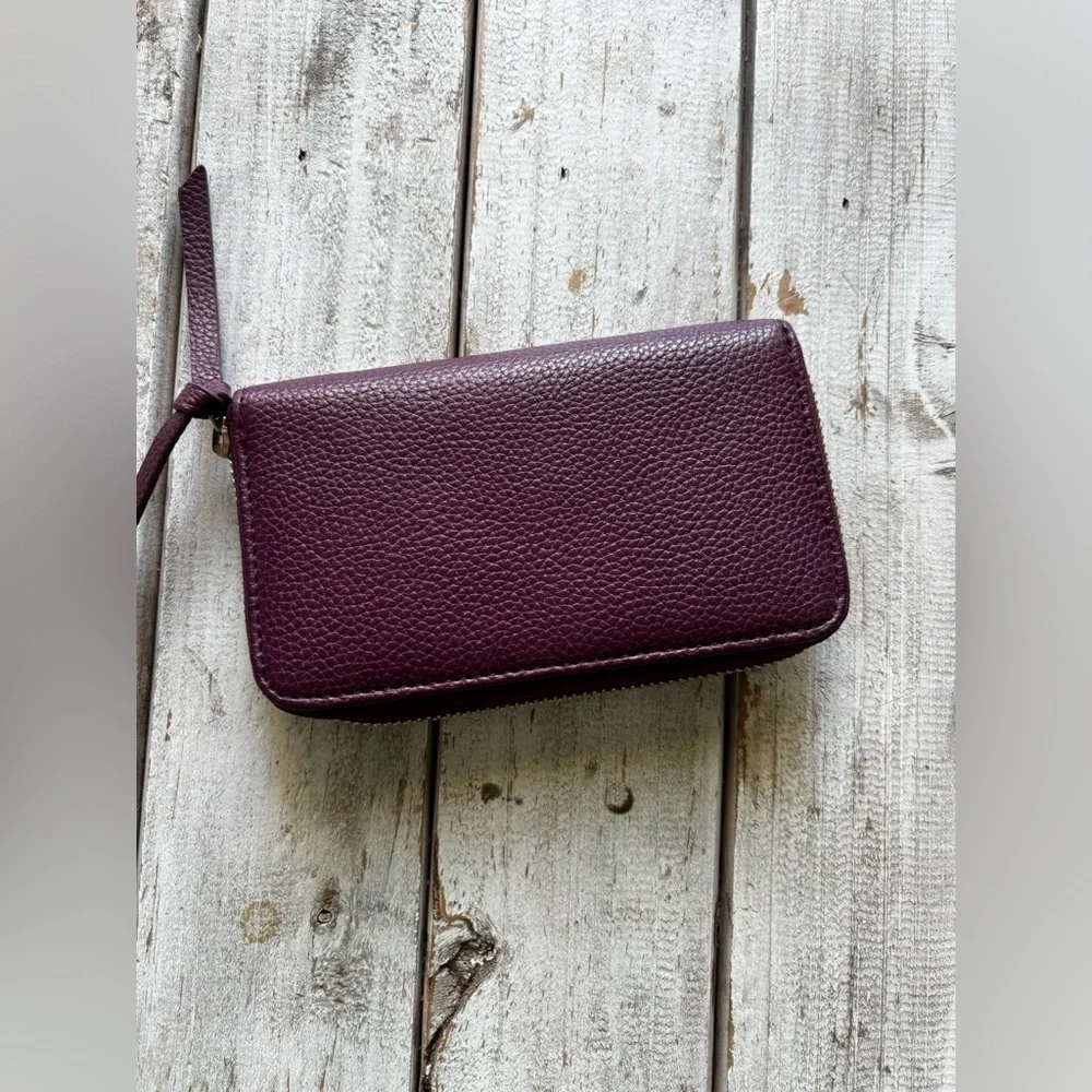 GUESS | Burgundy Zip Wallet | Small